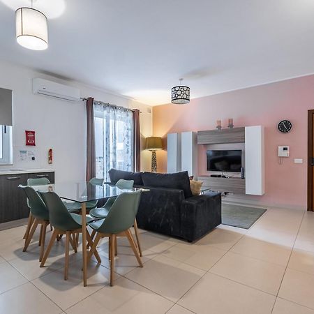 St Julians - Balluta 2 Bedroom Apartment Saint Julian's 외부 사진